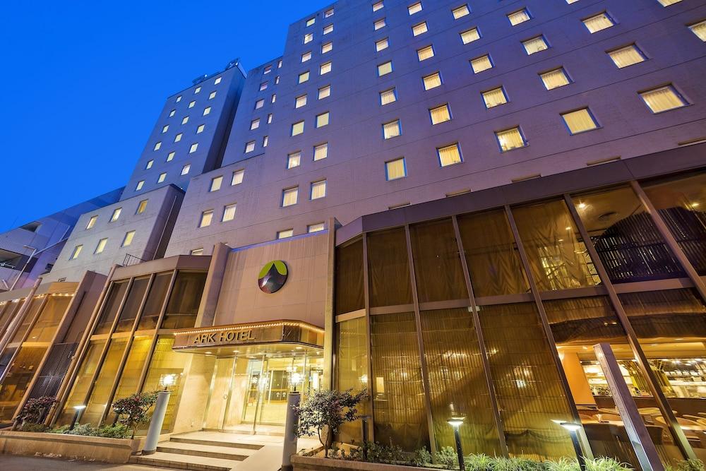 Ark Shinsaibashi -route Hotels-